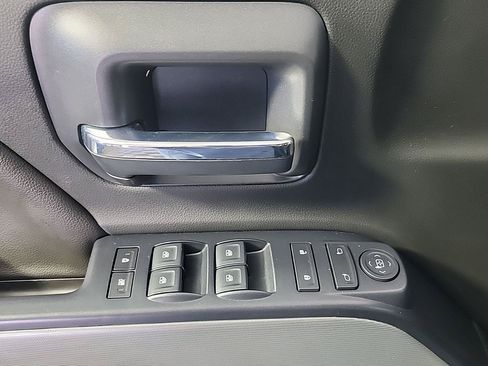 Used 2018 Chevrolet Silverado 1500 LT w/ Texas Edition AWD/4WD image 37