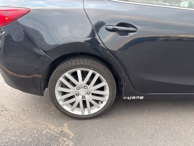 Used 2018 MAZDA MAZDA3 Sport w/ Preferred Equipment Package FWD image 10
