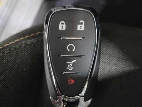 Used 2020 Chevrolet Equinox LT AWD/4WD image 32
