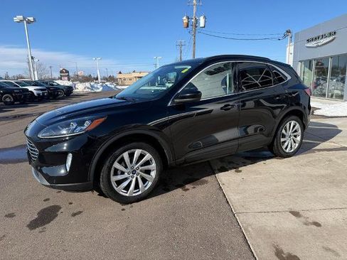 Certified 2022 Ford Escape Titanium w/ Titanium Elite Package image 3