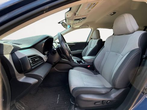 Used 2020 Subaru Outback Premium AWD/4WD image 11