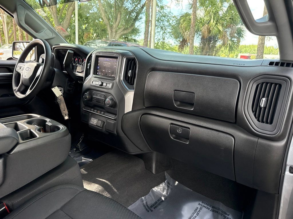 Used 2021 Chevrolet Silverado 1500 Custom Trail Boss AWD/4WD image 22