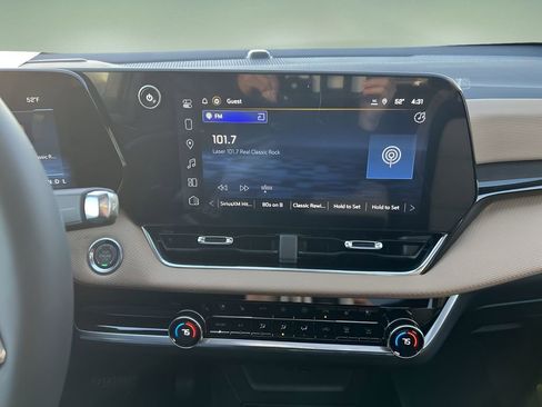 New 2026 Chevrolet Equinox ACTIV w/ Convenience Package III image 13