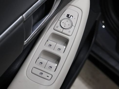 Used 2024 Hyundai Sonata SEL w/ Convenience Package FWD image 17