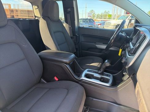 Used 2020 Chevrolet Colorado LT w/ Safety Package image 14