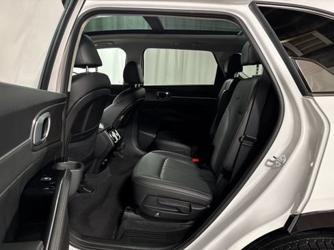 Certified 2023 Kia Sorento SX AWD/4WD image 5