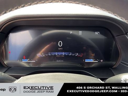 Used 2023 Jeep Grand Cherokee Overland w/ Luxury Tech Group IV AWD/4WD image 16