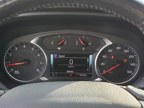 Used 2018 GMC Acadia SLT w/ LPO, Floor Liner Package image 23