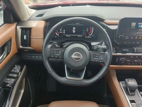 Used 2022 Nissan Pathfinder Platinum w/ Cargo Package image 16