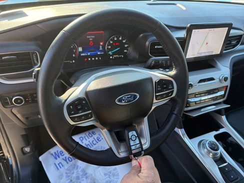 Used 2023 Ford Explorer XLT w/ Equipment Group 202A image 21