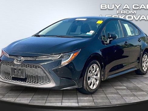 Used 2022 Toyota Corolla LE FWD image 5
