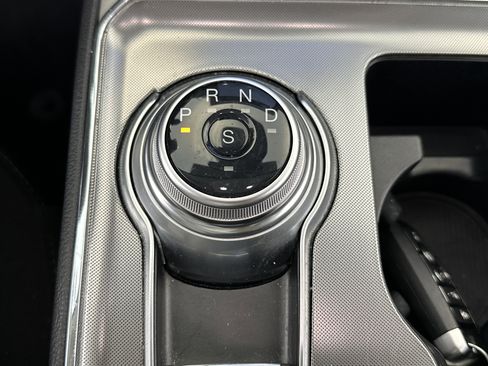 Used 2022 Ford Edge SEL w/ Convenience Package image 28