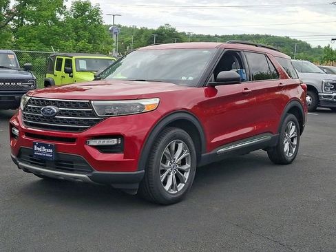 Certified 2023 Ford Explorer XLT w/ Equipment Group 202A AWD/4WD image 6