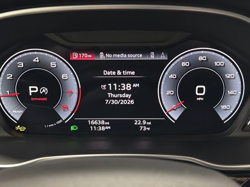 Used 2024 Audi Q3 2.0T Premium Plus AWD/4WD image 17
