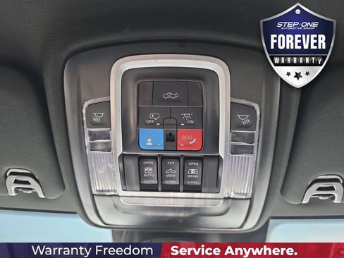Used 2025 RAM 2500 Laramie AWD/4WD image 29