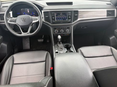 Certified 2023 Volkswagen Atlas Cross Sport SE AWD/4WD image 19