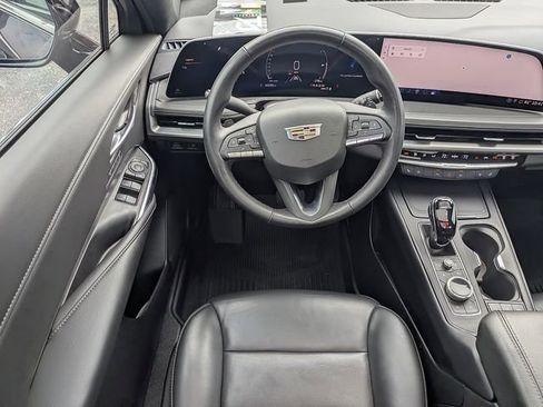 Certified 2024 Cadillac XT4 Premium Luxury w/ Active Safety Package AWD/4WD image 16