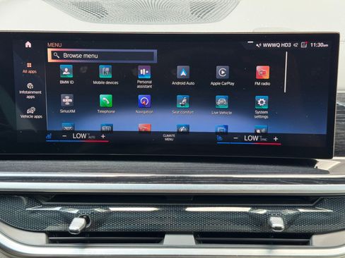 Used 2023 BMW X7 xDrive40i w/ M Sport Package AWD/4WD image 28