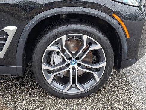 Used 2024 BMW X5 xDrive50e w/ Premium Package AWD/4WD image 8
