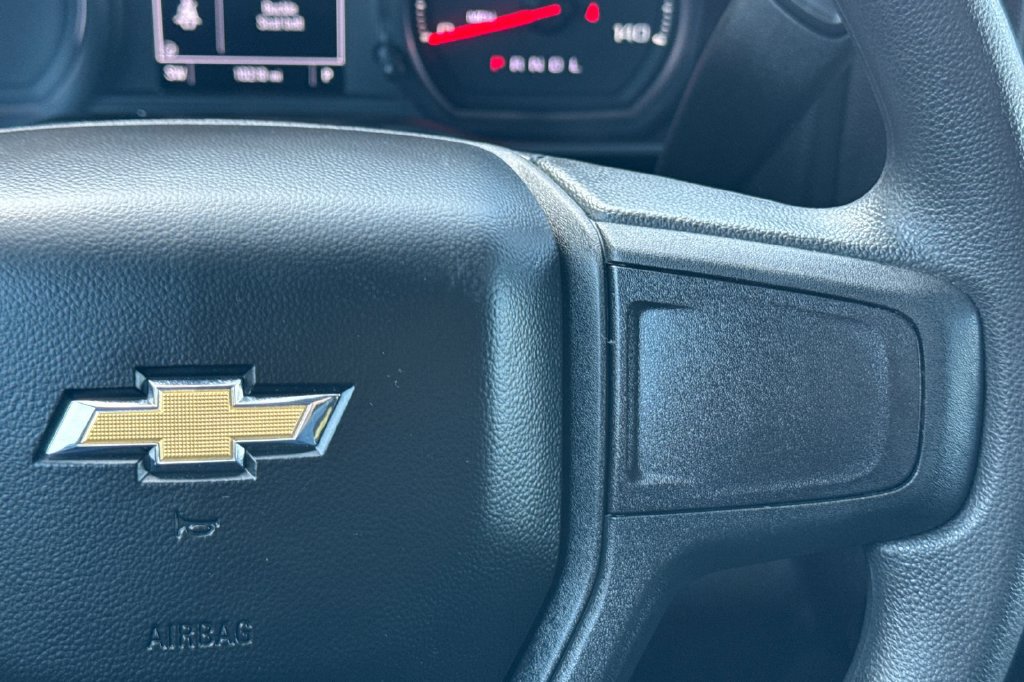 Used 2025 Chevrolet Silverado 1500 Custom RWD image 27