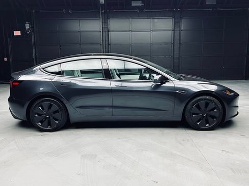 Used 2026 Tesla Model 3 RWD image 8