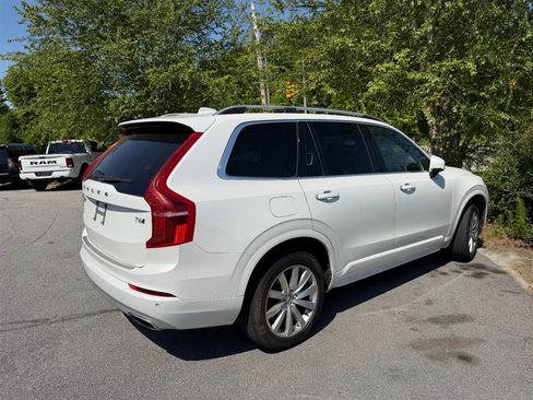 Used 2017 Volvo XC90 T6 Momentum w/ Vision Package AWD/4WD image 2
