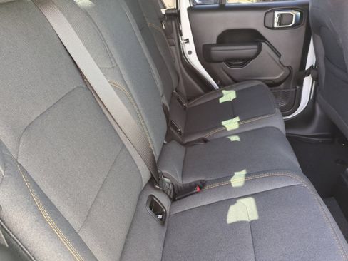 New 2026 Jeep Gladiator Sport image 18