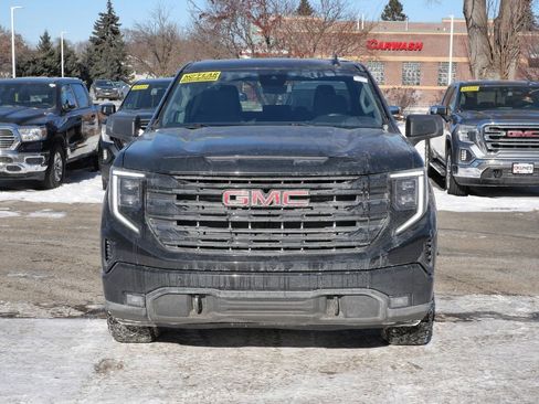 Used 2024 GMC Sierra 1500 Elevation image 2