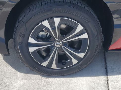 Used 2025 Toyota bZ4X AWD w/ Weather Package image 6