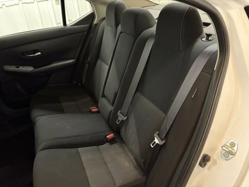 Used 2022 Nissan Sentra SV image 18