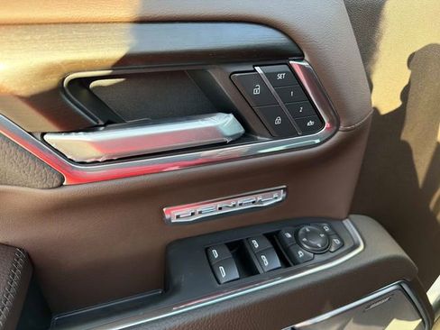 New 2026 GMC Sierra 1500 Denali w/ Denali Reserve Package image 17