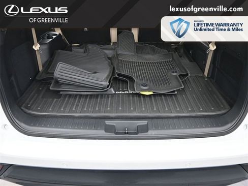 Used 2024 Toyota Highlander Limited image 31