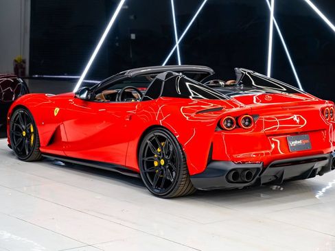 Used 2021 Ferrari 812 GTS RWD image 26
