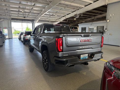 Used 2021 GMC Sierra 1500 AT4 w/ AT4 Preferred Package AWD/4WD image 4