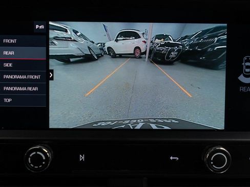 Used 2024 Porsche Macan w/ Premium Plus Package image 23