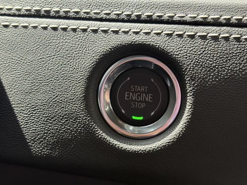 New 2026 Cadillac Escalade Luxury AWD/4WD image 32