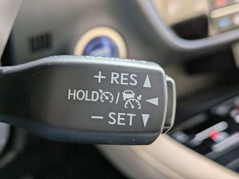 Used 2022 Lexus RX 450hL Luxury image 29