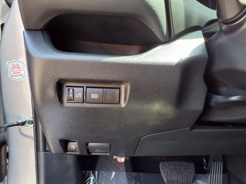 Certified 2025 Toyota RAV4 XLE AWD/4WD image 17