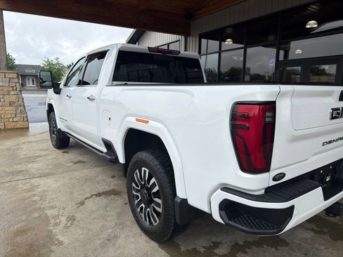 Used 2025 GMC Sierra 2500 Denali Ultimate AWD/4WD image 19