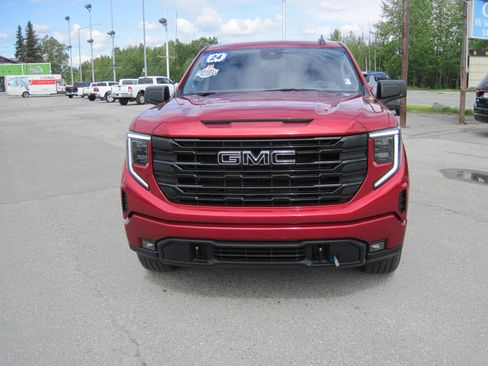 Used 2024 GMC Sierra 1500 Elevation w/ LPO, Elevation Black Package AWD/4WD image 2