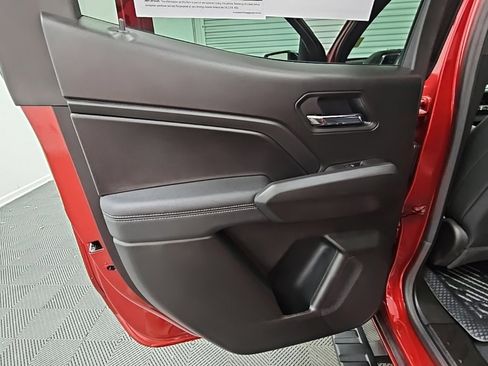 Used 2025 GMC Canyon Elevation w/ Convenience Package image 33