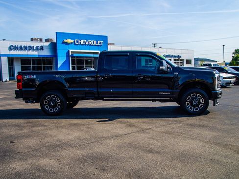 Used 2025 Ford F250 Platinum AWD/4WD image 8