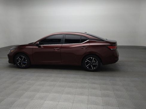 Used 2025 Nissan Sentra SV FWD image 3