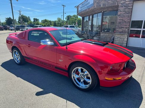 Used 2006 Ford Mustang GT Premium RWD image 21