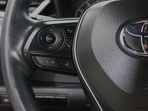 Used 2024 Toyota Corolla SE image 19