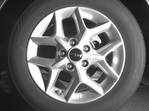 Used 2025 Kia Soul LX w/ LX Technology Package FWD image 14