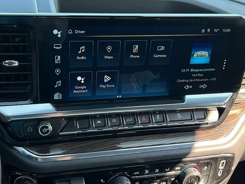 Used 2024 Chevrolet Silverado 1500 LT Trail Boss w/ Convenience Package II image 11