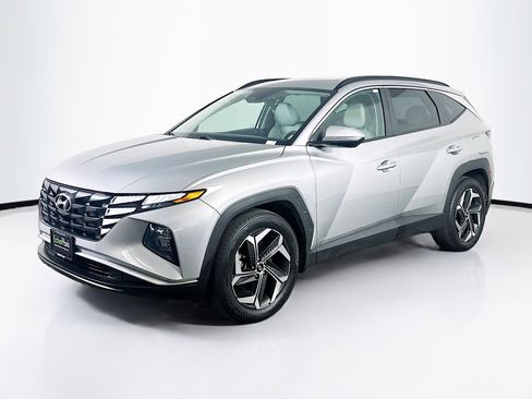 Used 2023 Hyundai Tucson SEL w/ Convenience Package image 3