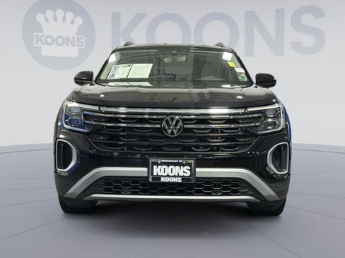 Used 2024 Volkswagen Atlas Peak Edition SEL AWD/4WD image 11