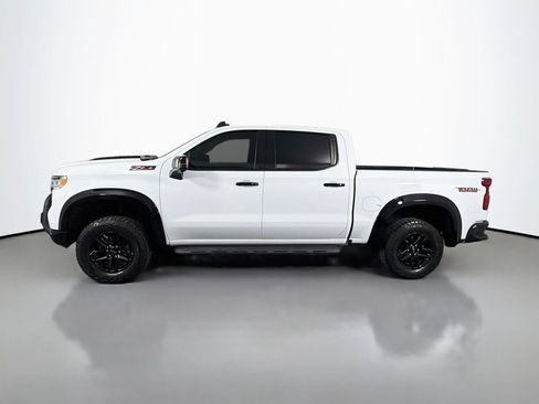 Used 2024 Chevrolet Silverado 1500 LT Trail Boss w/ LT Trail Boss Premium Package AWD/4WD image 4